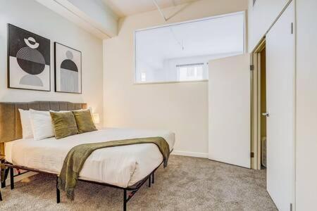 Cozysuites - 2Br With Direct Skybridge Access #1 Индианаполис Екстериор снимка